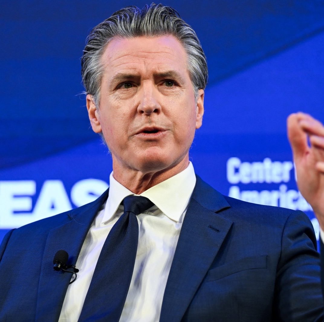 EricLDaugh's tweet photo. 🚨 UPDATE: Gavin Newsom announces California is SUING to SUBVERT the Supreme Court ruling from today and block Donald Trump’s mail-in ballot security EO…

…despite SCOTUS already allowing the mail-in restrictions to take effect, pending review 

“California will be suing AGAIN to block these Orwellian rules from being implemented.” 😡

Newsom is a traitor!

This is the behavior of a FRAUDSTER.