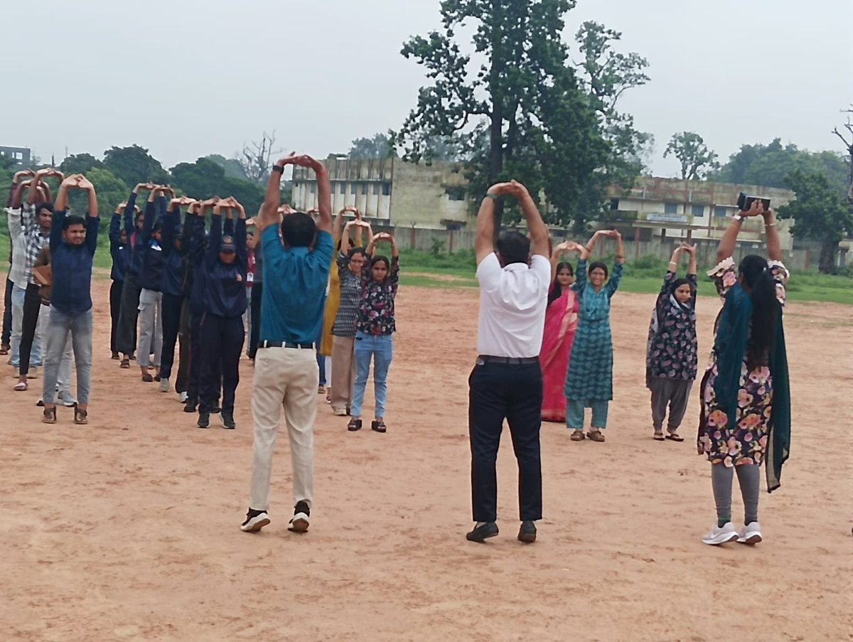 NSSRICHASWRNKAR's tweet photo. महाविद्यालय में आयोजित किया गया फिटनेस कार्यक्रम @YASMinistry @NSSRDBhopal @ashokshrotinss @Rajkumarnss @NeetaBajpai5 @NssChhattisgarh @nssabvuCG @manojsinha812 @YKTiwari68 @nssgevpgkorba @ajaypatel04 https://t.co/vKIsB4zBVH