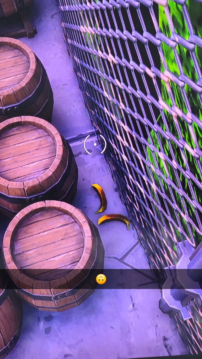 thenoobplayer23's tweet photo. Playing with your little brother means he will follow you wherever you go😆🤣 https://t.co/Ji5mRio6Xg