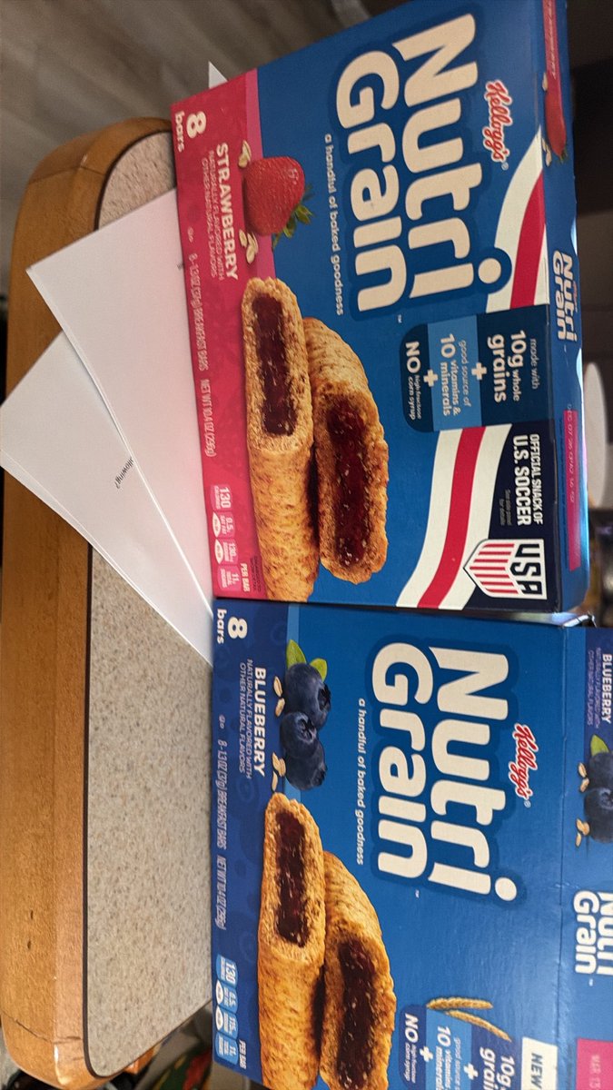 DJNinjacaine's tweet photo. Yo @CoryxKenshin I took your nutri grain bars https://t.co/QjSTbG3tSG