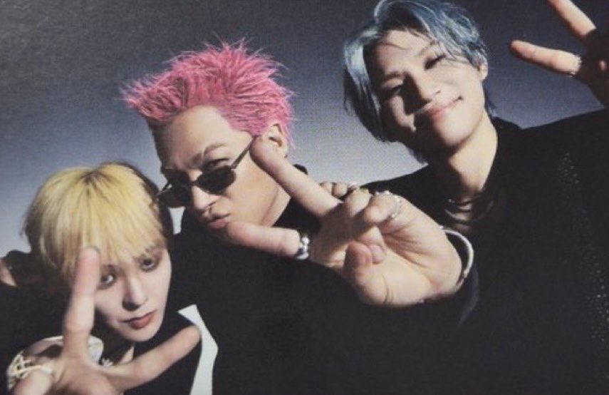 seungt0phyun's tweet photo. bigbang is very weird and not in a fanservice way, that group is genuinely strange: a thread 🧵 https://t.co/ytjRXFhsNP
