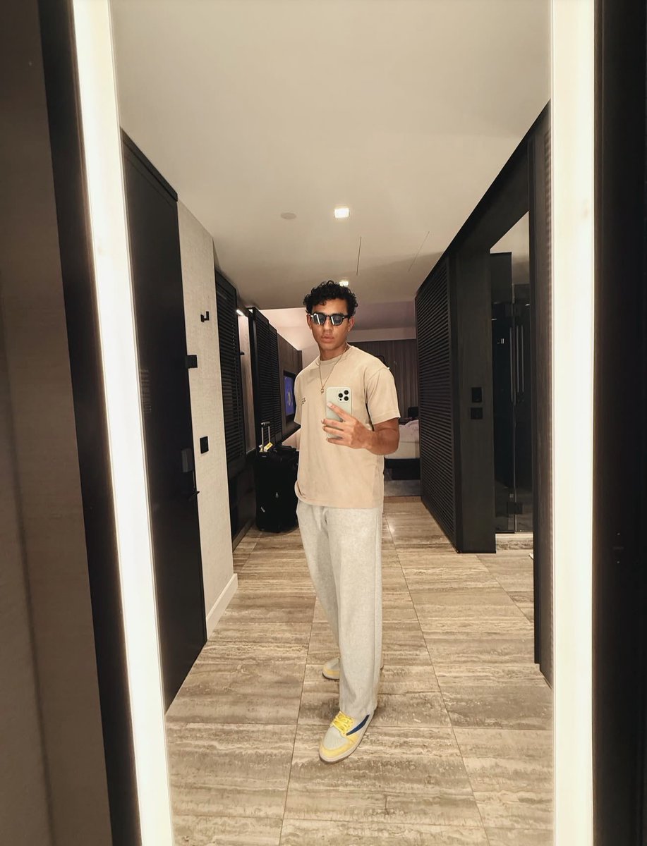 JermaFaars's tweet photo. We been eating so good lately omfg #jermajestytwt https://t.co/kUDRlf53E5