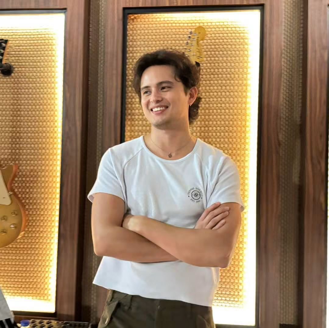 AntoniaMusci's tweet photo. #MSShowbiz | ‘THE VISUALS NAMAN OF JAMES REID’

“Someone, Someday” star James Reid is cooking something for his fans who loves his music.

#JamesReid 

©️Manila Standard Life and Show https://t.co/oXgGnJcW8A