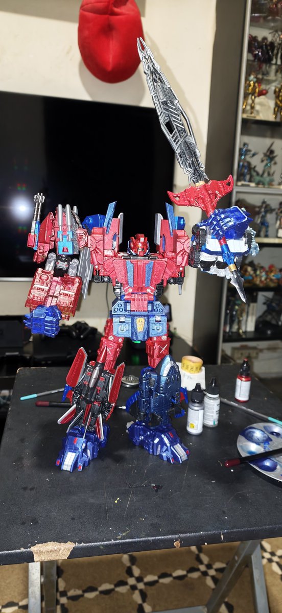 Wan_Mekhane's tweet photo. My Nexus Prime combiner custom #tfcustoms #transformerscustoms #transformers https://t.co/Fw5Y28oEh1