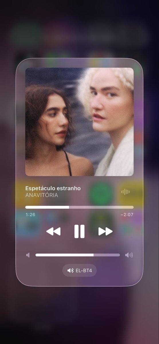 mendessv_s's tweet photo. desde o dia em que conheci essa mulher, anavitoria não saiu mais do meu fone. https://t.co/18T4zZHVpc