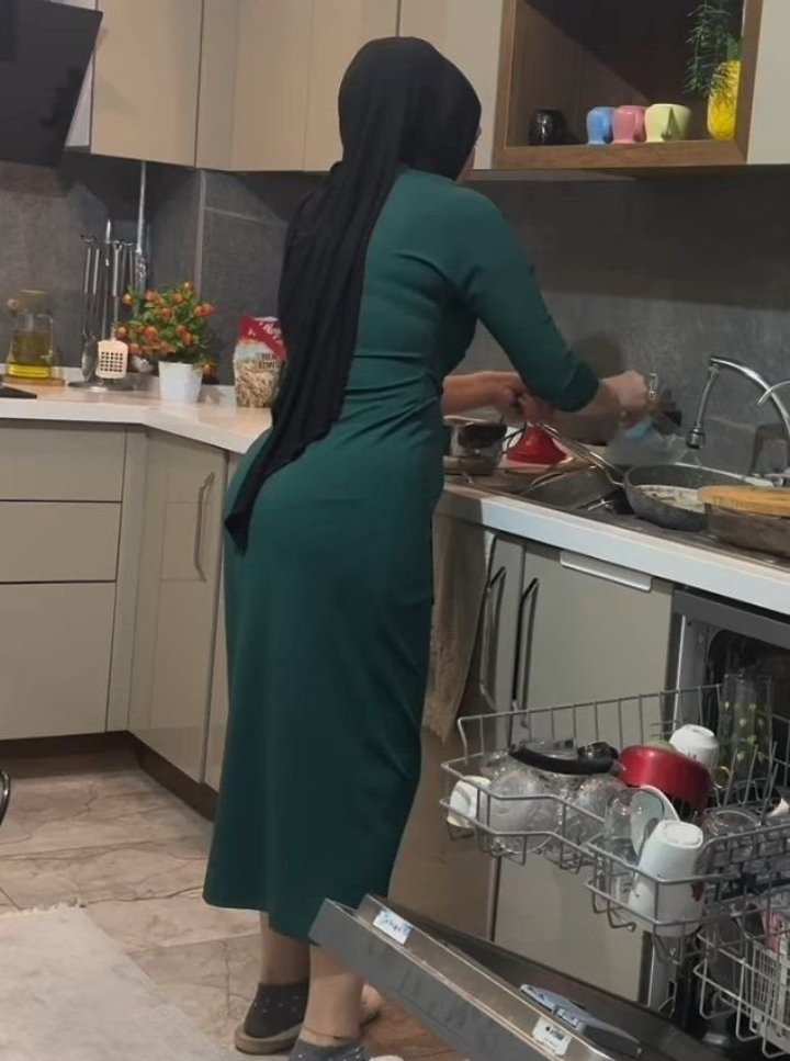 premiumvipcuxh's tweet photo. Kaynanam bulaşıkları yıkarken( Kase )yi kırdı  ne yapmalıyım? https://t.co/UWrPhz39Fq