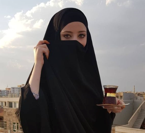 frankcross6's tweet photo. أشعر أني أستحق حبًا أنقى؟ https://t.co/qTt41k1mLv