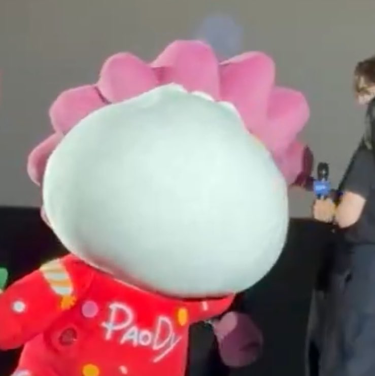 bounpremarea's tweet photo. dimpling flower 🥟🌸🤣🤣🤣🤣 https://t.co/ASrLbo4XHN