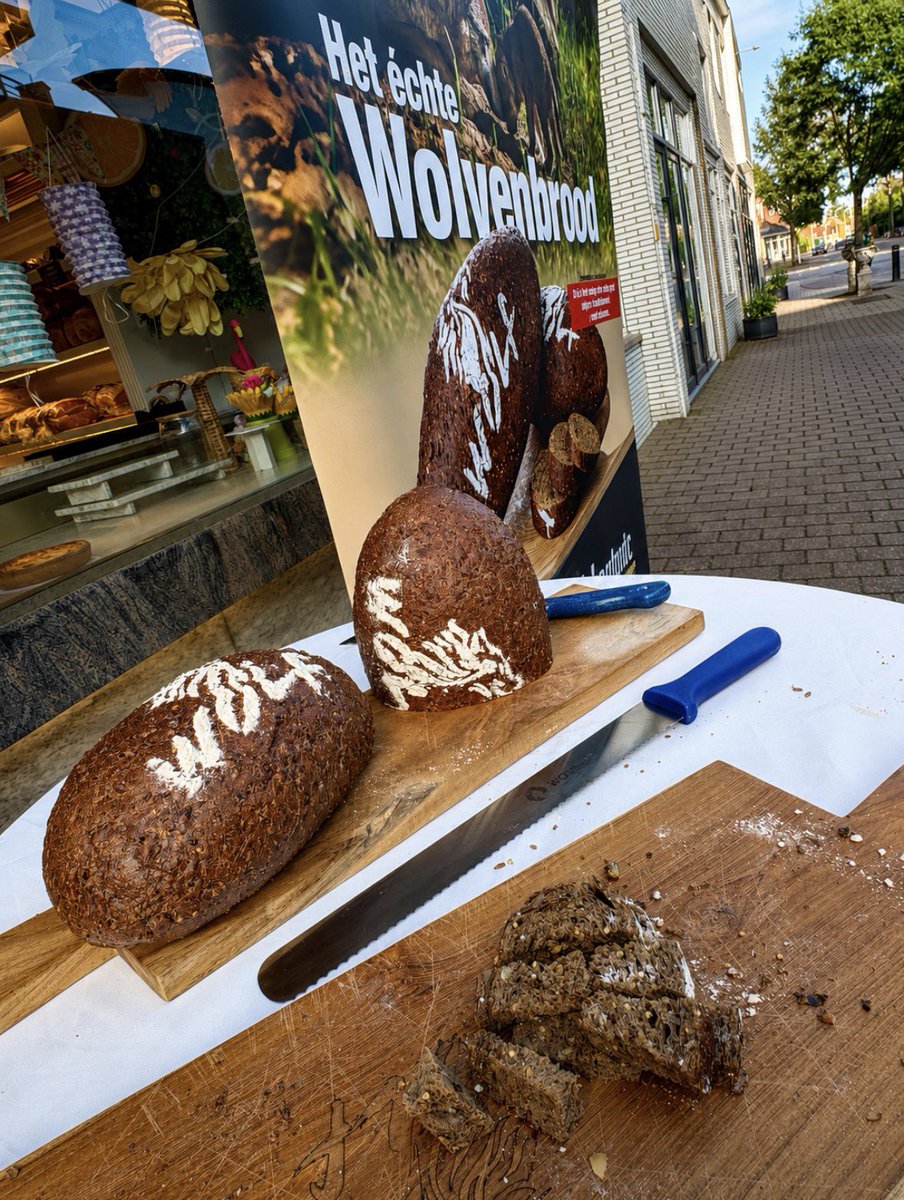 Wolvenbrood's tweet photo. Proeven. Ontdekken. Genieten. 🐺🥖

Wolvenbrood — kracht in elke hap.

#Wolvenbrood #KrachtInElkeHap https://t.co/rdaQQVoQP8
