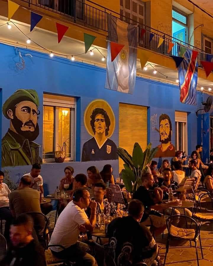 ultras_antifaa's tweet photo. Great murals on the island of Lesbos, Greece. https://t.co/AoYu0I3j9i