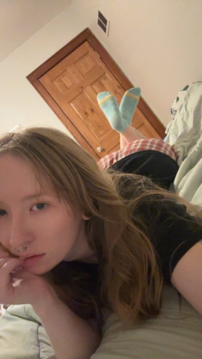 MissGodessCoco's tweet photo. goddess is awake, prepare your wallets 😈

Findom https://t.co/nFhOwP1BIQ