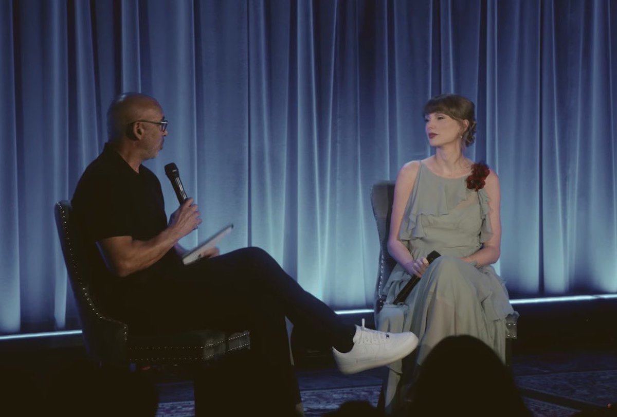 willistortured1's tweet photo. 🚨 TAYLOR SWIFT'S INTERVIEW AT THE GRAMMYS MUSEUM IS OUT NOW ON YOUTUBE.

🔗: https://t.co/PdB96SoBF6 https://t.co/u7v8GfA4Za