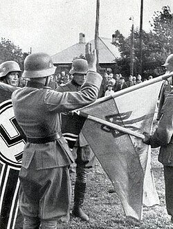 MAL4222275838's tweet photo. @dolceduce Btw Ukrainian propaganda doesn't want you to know about Ukro-Nazi collaboration 1939-1945 https://t.co/hBGHvB79wU