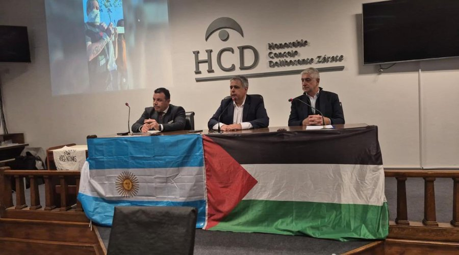 victorfyt's tweet photo. Esto no es Turquía ni Azerbaiyán, es el H Concejo Deliberante de Zárate, en la PBA.
El peronismo es antisemitismo. https://t.co/0bCHcj85vx