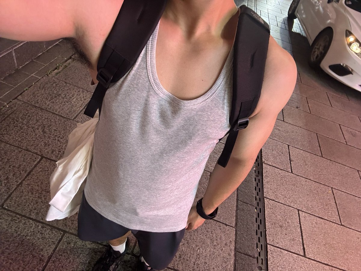 TopLocus23's tweet photo. お腹���バ！！筋トレしないといけない
#筋トレ
#バイ
#いいねでＤＭ https://t.co/nB4hFafK3E