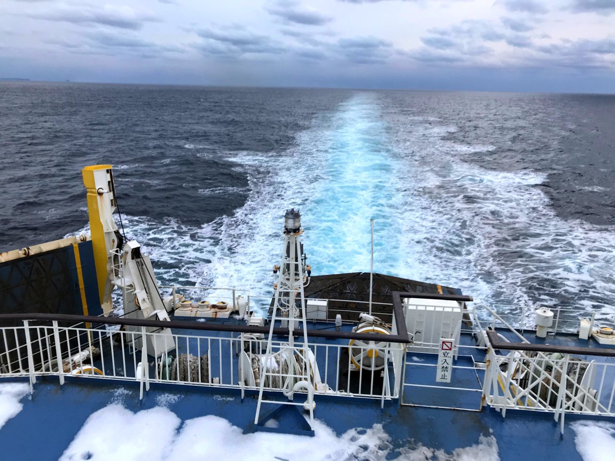 HaONG451's tweet photo. 日本海フェリーの思い出
真冬の日本海は揺れたのと、人がほとんど居なかった。
新潟→苫小牧 https://t.co/KaWMLF26mP