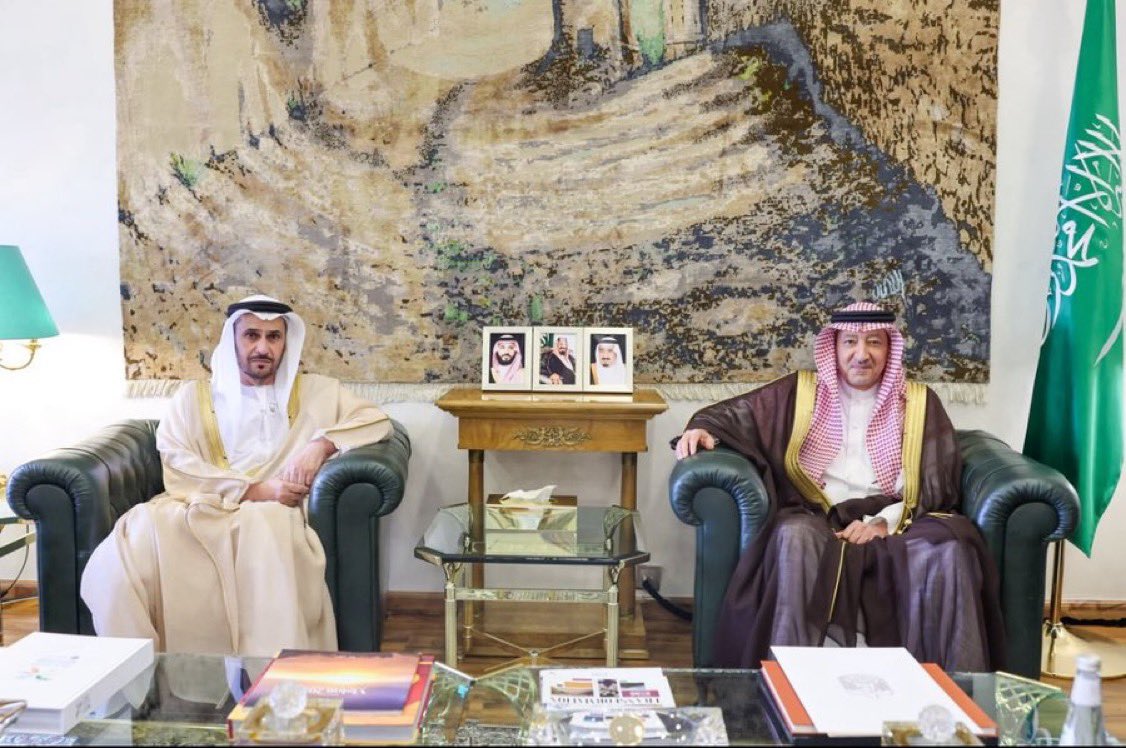 SaudAbutmiim's tweet photo. @4oUae صدقت شكرا لك وصح لسانك بو سعيد https://t.co/vlmdkweDci