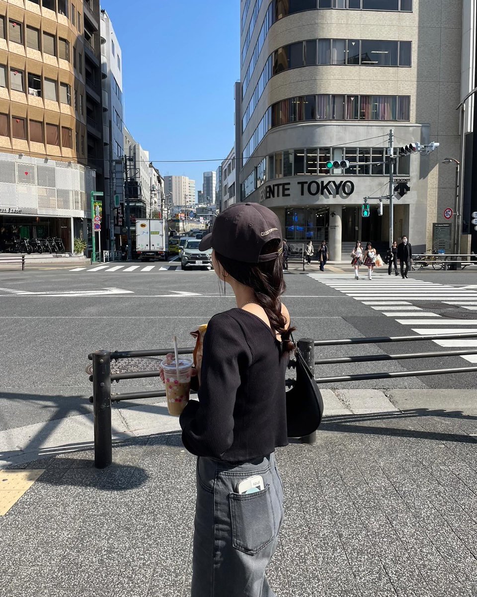 EdmundBhatg2's tweet photo. Top of the morning! 🚀 You should know that you’ve got a spark in you—let it light up the path ahead. 🌈
GPvKw https://t.co/lxwdPmdsOX
