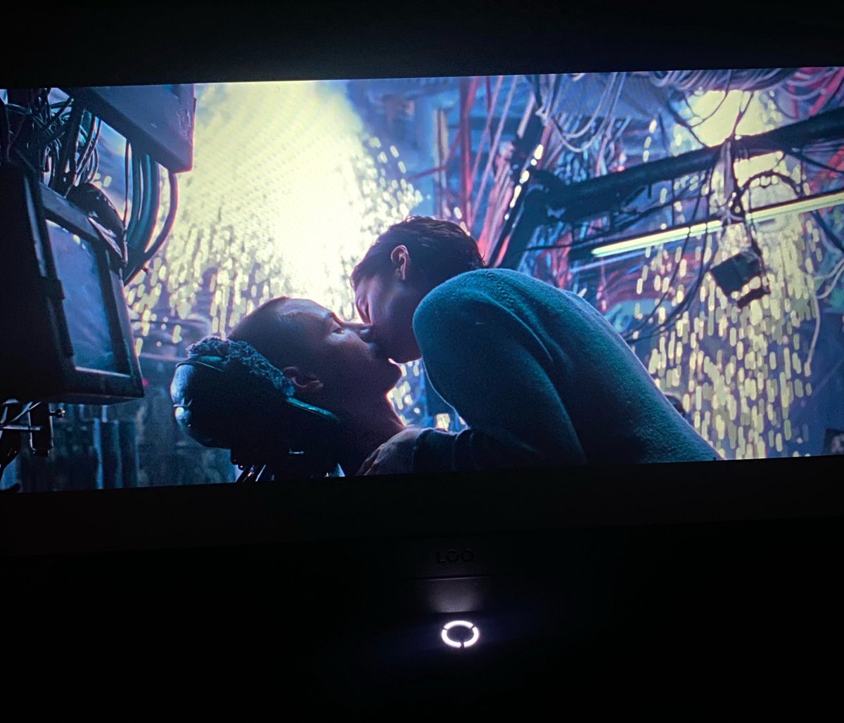 PastylGlgr's tweet photo. The matrix 1999 https://t.co/oN1yb7BRyT