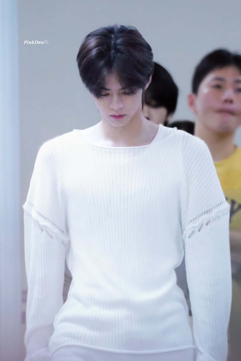 dew_inmy_i's tweet photo. 260825 GMP

#TWS #투어스 
#DOHOON #도훈 https://t.co/tx7XzFTSVh