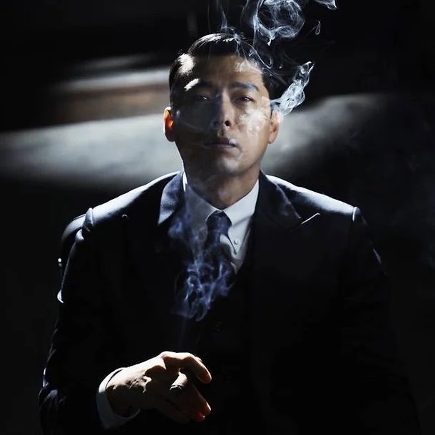 cloysauce's tweet photo. in their smoking hot era https://t.co/ofi81CHAsr