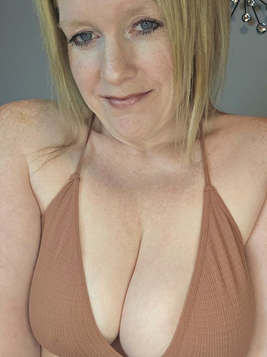 averycarter2Uht's tweet photo. DM FOR FREE AND HOT PIC❤️🥰 https://t.co/hZOyRU8RqH