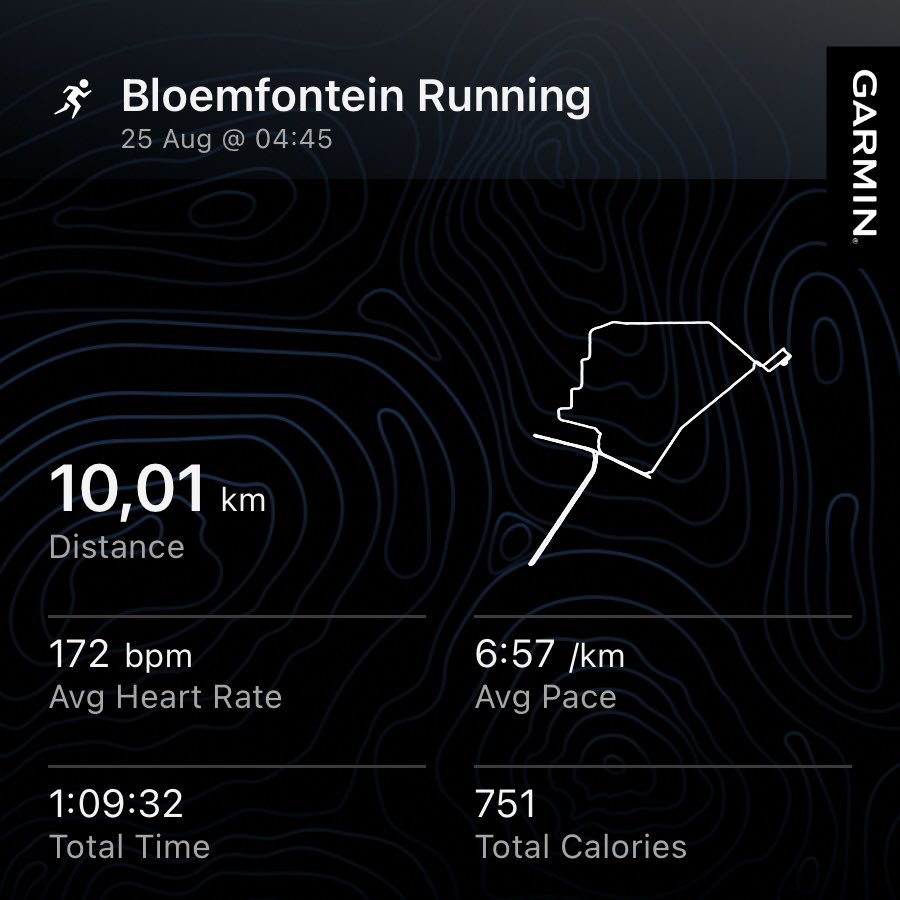 zamalekhula's tweet photo. #ZamaLeBus #SassaCult #Run #Runner #Running #FetchYourBody #HalfMarathon #Marathon https://t.co/6NSGYH9oC5