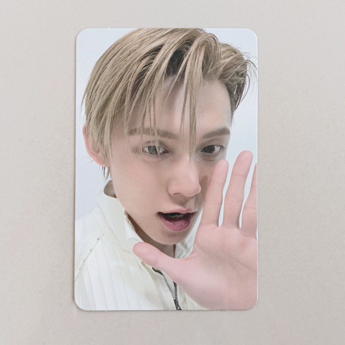 choibaram's tweet photo. Wts photocard YEONJUN NO LABELS PART 02 regular version THEME 1 dan photocard POB weverse OFFICIAL WEVERSE
each 100k,nego tipis 
Condi masih baru masih bagus 
Dom mojokerto jatim. Bisa oren 
Rep or dm 
#YEONJUN #wts #photocard #txt #kpopmerch #TOMORROW_X_TOGETHER https://t.co/DWKpYQxkqA