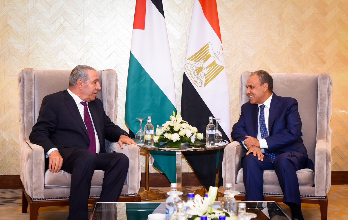MFAEgOfficial's tweet photo. FM Dr. Badr Abdelatty receives Mr. Hussein al-Sheikh, Vice President of the State of Palestine, in Alamein, for ongoing consultations on efforts to support the legitimate rights of the Palestinian people. https://t.co/xYAjfVaSCC