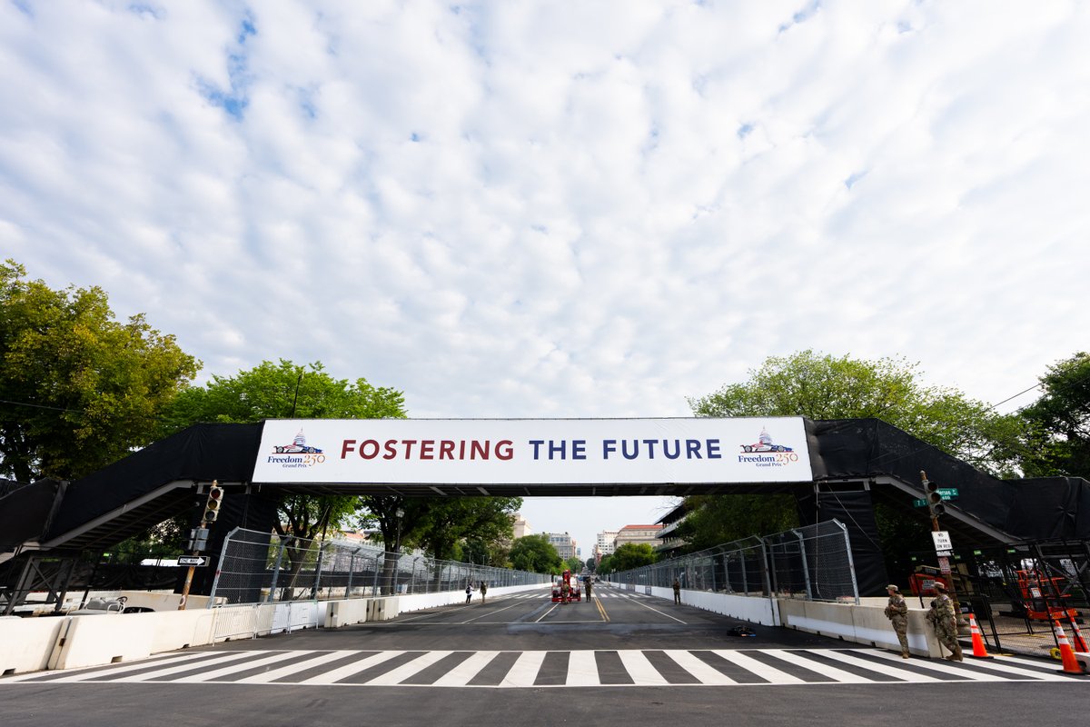 WhiteHouse's tweet photo. ICYMI 🇺🇸 First Lady Melania Trump’s Fostering the Future initiative is expanding its network through a $2M donation from @IndyCar & Fox Corporation to fund scholarships at Indiana & Purdue University.

“America’s greatest competitive advantage remains in its own people. Tomorrow’s leaders are sitting in classrooms today, including those growing up in foster care. Their capability is no less remarkable.” - FLOTUS ❤️