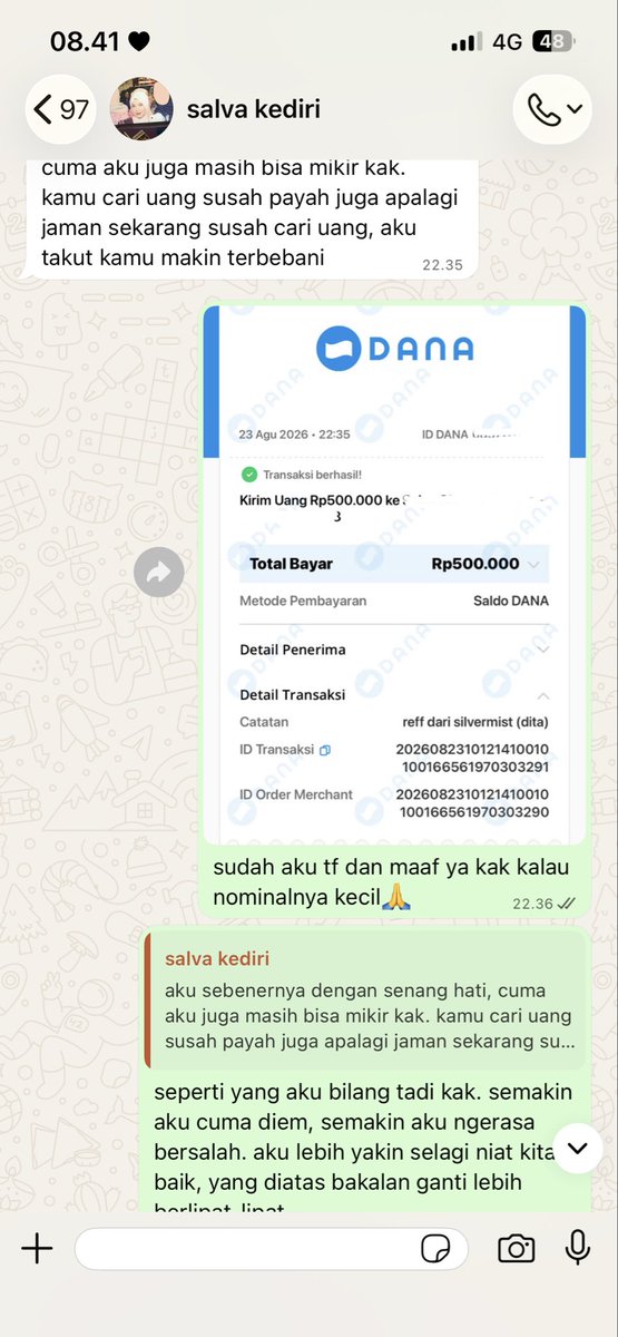 Dtarvn's tweet photo. 4. ⁠Pukul 21:15 ada notif trx daget berhasil dan saya lngsng kasih kabar ke korban. Selang 10mnt (21.25) ada notif baru dari Dana, dimana trx daget direffund. Saya lngsng cek saldo dana dan saldo sudah kembali ke saya. Sehingga uang 300k saya kembalikan kepada pihak korban. https://t.co/s0h927iUKR