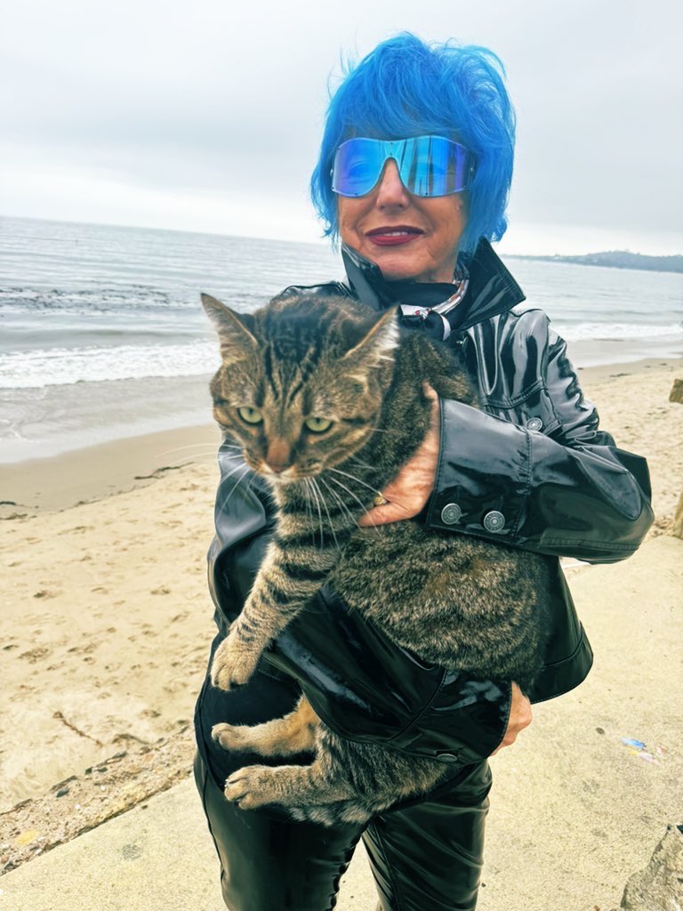 LadyRocketSpace's tweet photo. @Positive_Chalie Advantage on Earth and the sea! This is where we visited - Montecito after your @spacexai  Rocket launch participation ! https://t.co/jxSquwrBDA