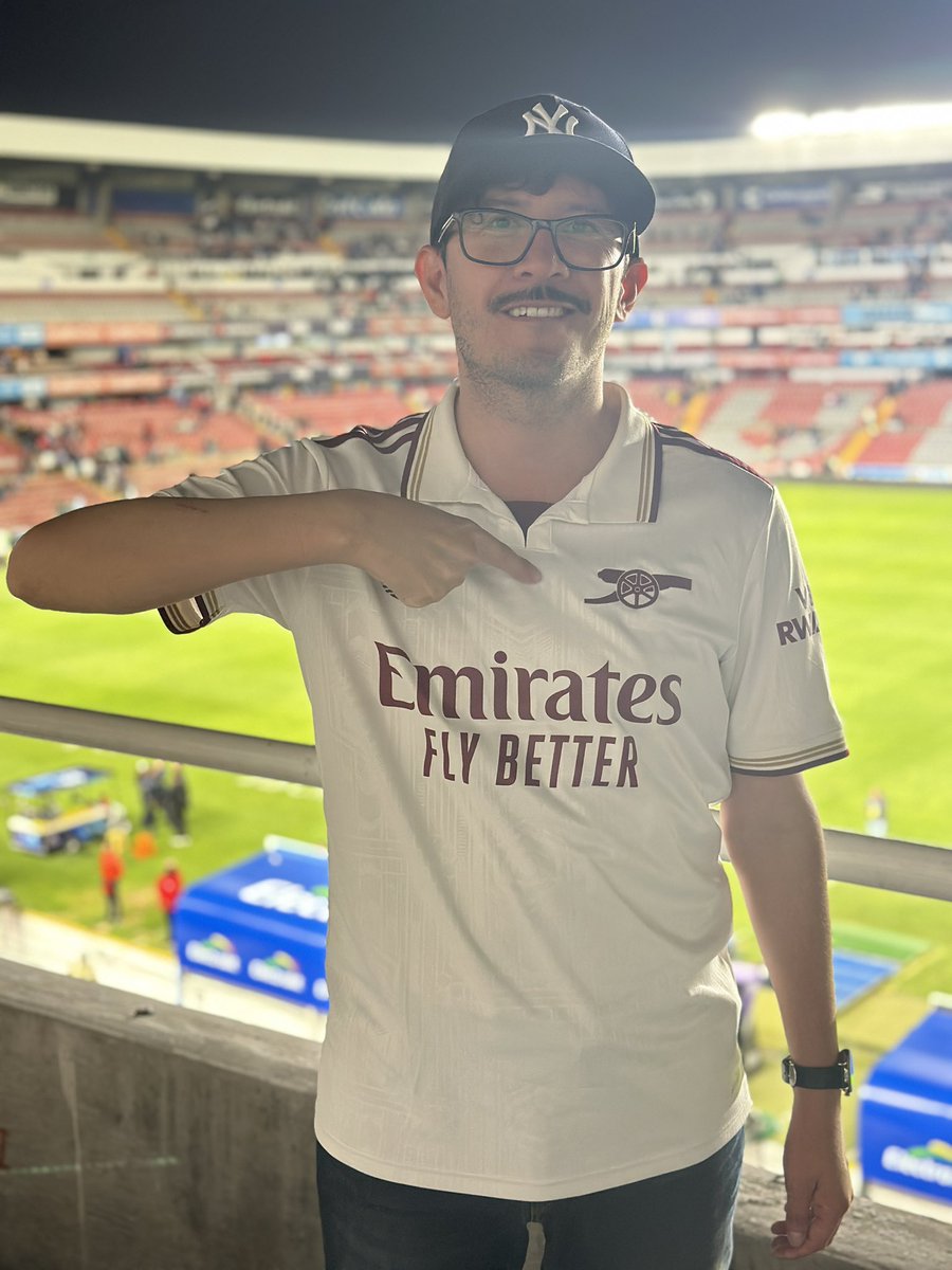 SL_Emm's tweet photo. @elwarpig el viernes tocó viajará a Querétaro para apoyar al Toluca. El sábado fui con mi brother a Cervecería Hércules a probar cerveza artesano, botana y comida chida! 
#SalvameRadio de la Huamantlada. 
@salvameradio https://t.co/VEqk7k88lo
