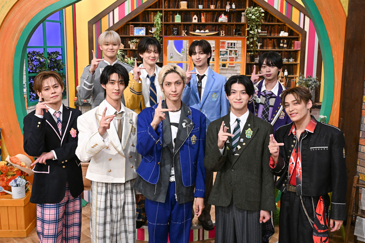 TVGweb's tweet photo. 「よるのブランチ」8/26放送⏰

超特急、M!LK、スパドラ、ワンエン、
ゲンジブ、BUDDiiSらが
レギュラー争奪をかけて3本勝負🦐

塩﨑太智vs曽野舜太らが
胸キュンセリフ対決で激突🌙

歴代レギュラー・古川毅＆FUMINORIは
”よるブラ”チームで参加💫

https://t.co/wXSrpYu3Eo

#よるのブランチ https://t.co/DCILoiKuim