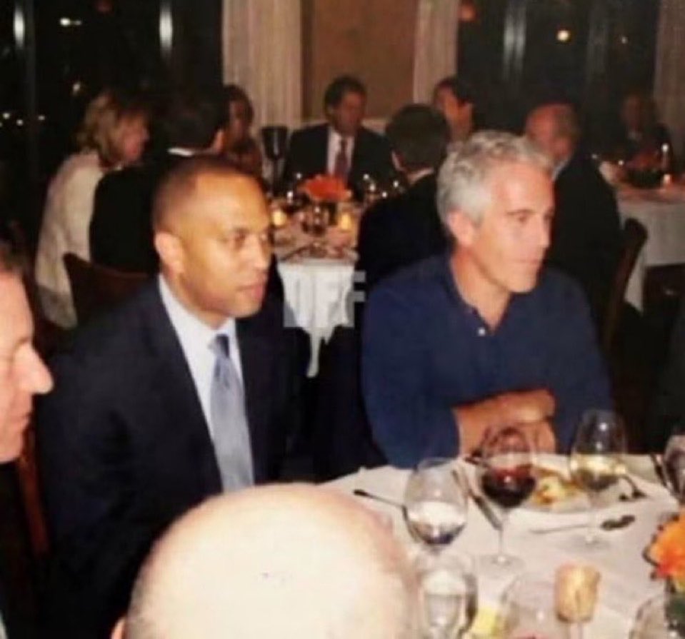 RickyTheGuido's tweet photo. Picture of the day. 

@RepJeffries this you? https://t.co/H3pyn60S8u