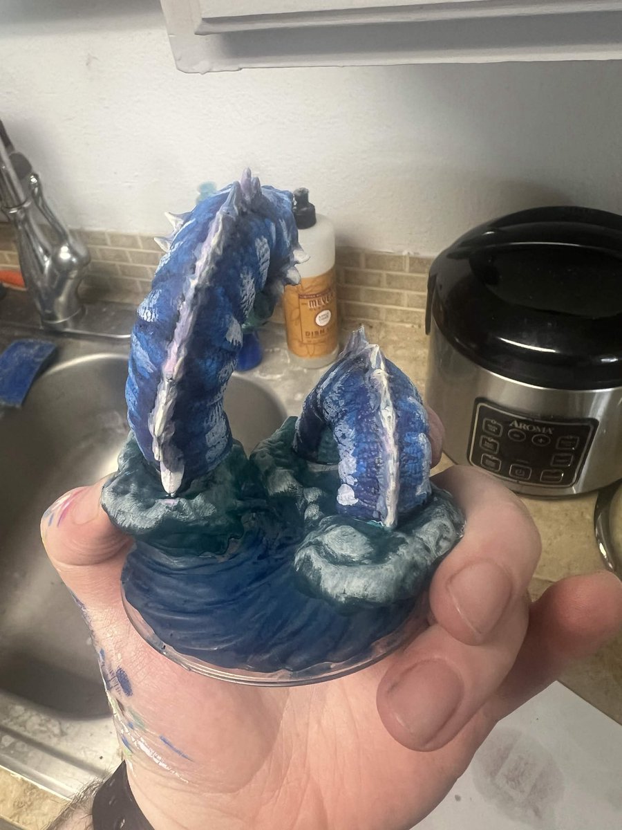 Minimano0c's tweet photo. Rough style leviathan #dnd #minipainting https://t.co/j2IH4v7DJY