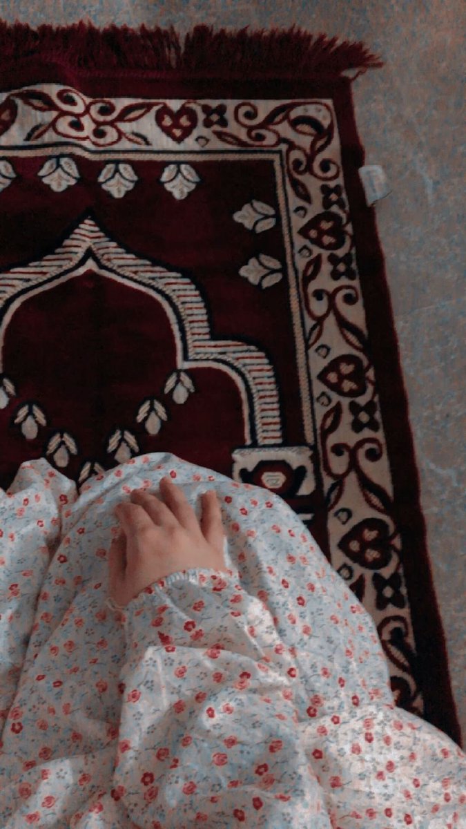 Female1325's tweet photo. يارب ترزقني من الخير الوفير
وتجعل لي الدنيا علي كيفي تجي
ولا تخليني لغيرك استجير
ولا فيه غيرك يا إلهي ارتجي
انت الوحيد العالم بما فالضمير
وتعرف مداخيلي وتعرف مخرجي
تجعل لي التوفيق قدامي يسير 
و تخلي اللي مايجي غصبٍ يجي https://t.co/8DcLldSZGa