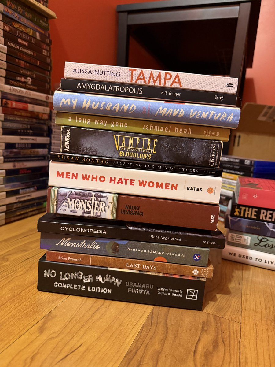 oksymorfon's tweet photo. Might read a book tbh do anybody want to pick for me out of my collection :3 https://t.co/JGmXJY6sLd