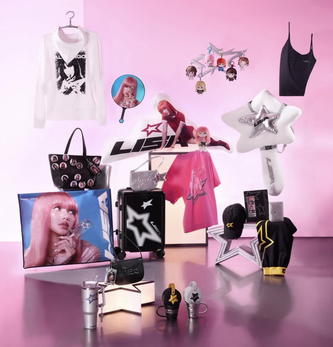LaliceUpdates's tweet photo. (2)

MINISO is officially teaming up with LISA for a Pop-Up World Tour. 👑
BORN TO SHINE. READY TO ROCK.💖

📍THAILAND 
🗓️SEP. 1 – 24, 2026

📍JAPAN 
🗓️SEP. 11 – OCT. 5, 2026

📍CHINA 
🗓️SEP. 12 – OCT. 11, 2026

📍INDONESIA 
🗓️OCT. 21 – NOV. 1, 2026

📍UNITED STATES
🗓️Launching in NOV. 6, 2026

📍MEXICO
🗓️Coming Soon

*Product availability may vary by regions.

#MINISO
#MINISOCollaboration
#LISAxMINISO

🔗 https://t.co/7TaH55RfHY

@wearelloud 

#MINISO
#MINISOCollaboration
#LISAxMINISO