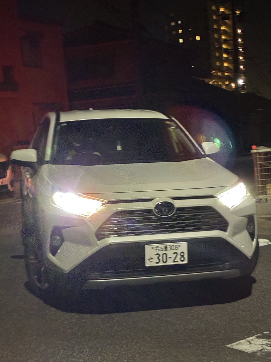aori_number's tweet photo. 名古屋308せ3028
トヨタ RAV4
横断歩道を歩行中に、車がわざとスピードを上げて突っこもうとしてきた。
ナンバープレートの写真を撮ろうとしたところ、相手が逆ギレしてこっちにカメラを向けてきたり、暴言を吐いてきた。
#拡散希望 #あおり運転 #煽り運転 #煽られ運転 #危険運転 #迷惑運転 #愛知県 https://t.co/3yS1oNNVVj