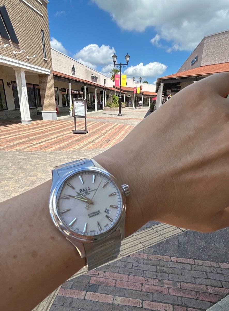 smsm13535's tweet photo. アウトレットきたんだけど、平日は土日の半分くらいの人ですね🙄
SEIKOショップの場所変わってた⌚️
#ballwatch https://t.co/UKkaCaTEg0