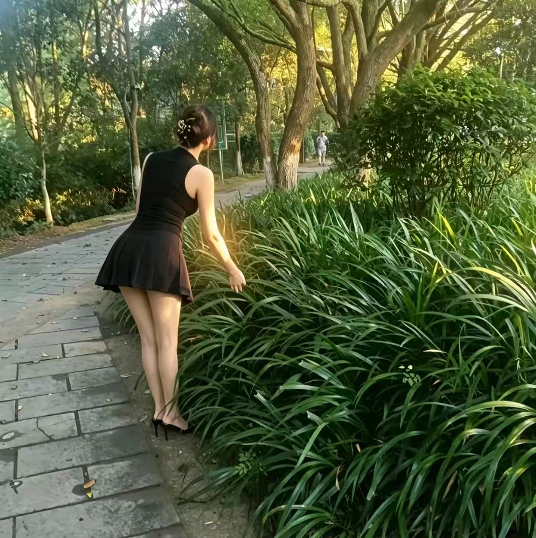 tyjy1122's tweet photo. 新学期新征程，老师愿每位学子以梦为马不负韶华，创造属于自己的美好未来！不要像老师这样偷偷玩X哦😇 https://t.co/6LSwNKZzSk