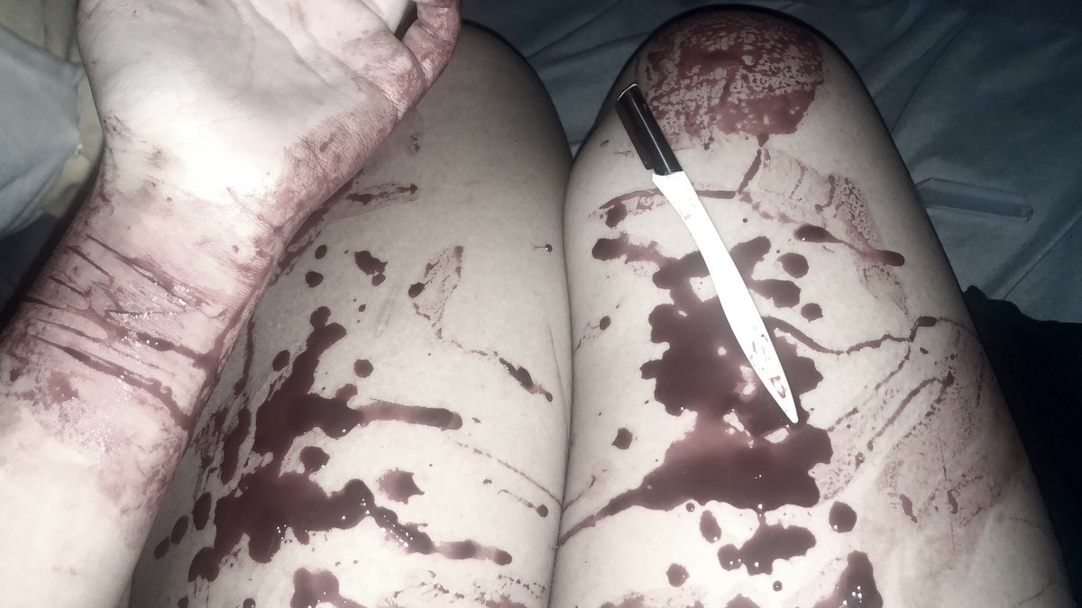 roxasheartt's tweet photo. resubido:333
all fake! makeup sfx!! https://t.co/yqpqgLJFAk