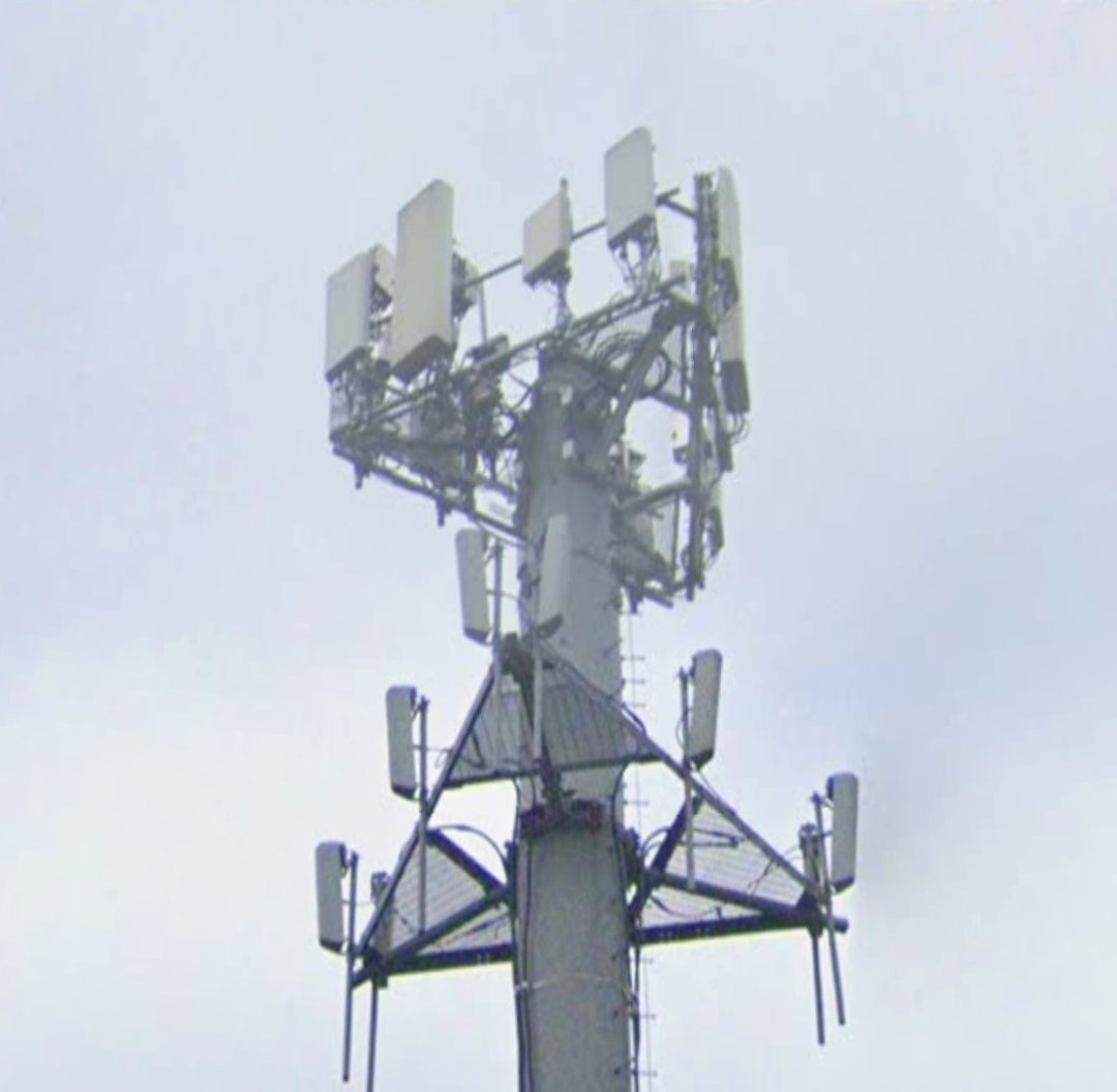 melanatedTimo33's tweet photo. @cancelind Is this N77 on this T-Mobile cell site in Nashville Tennessee ??. If so more and more N77 popping up with T-Mobile. https://t.co/Q1RJQmzRz1