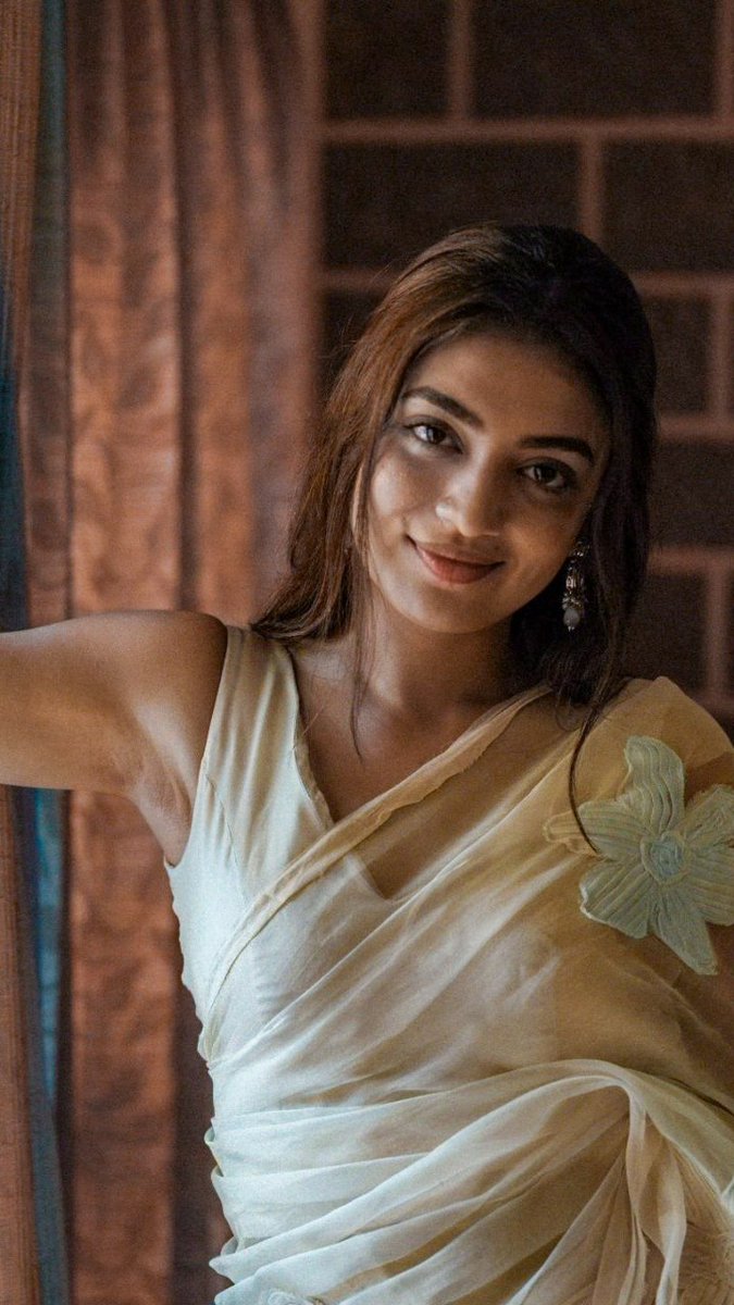 gayu_cutee's tweet photo. #Nazriya https://t.co/FDIwfqGINC