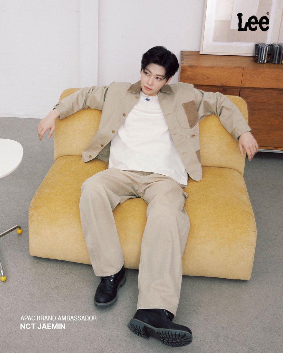 NCTDREAMCENTER's tweet photo. #JAEMIN Lee Jeans https://t.co/8eZdP5Gav3