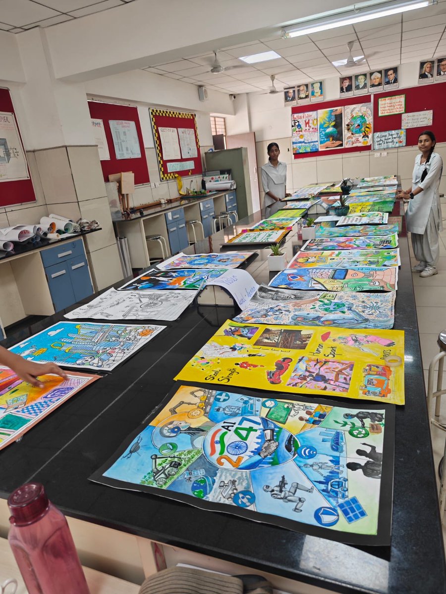 SRajokari's tweet photo. 🔬✨ Zonal Level Science Activities – Zone 20 ✨🔬

Creative minds in action! Students showcased their scientific ideas and creativity through Poster Making, Slogan Writing &amp; Science Toon. 🌱💡🎨

#Science #ZonalLevel #Zone20 #ScienceActivities #StudentCreativity #CMShriSchool https://t.co/T12tifEOVu