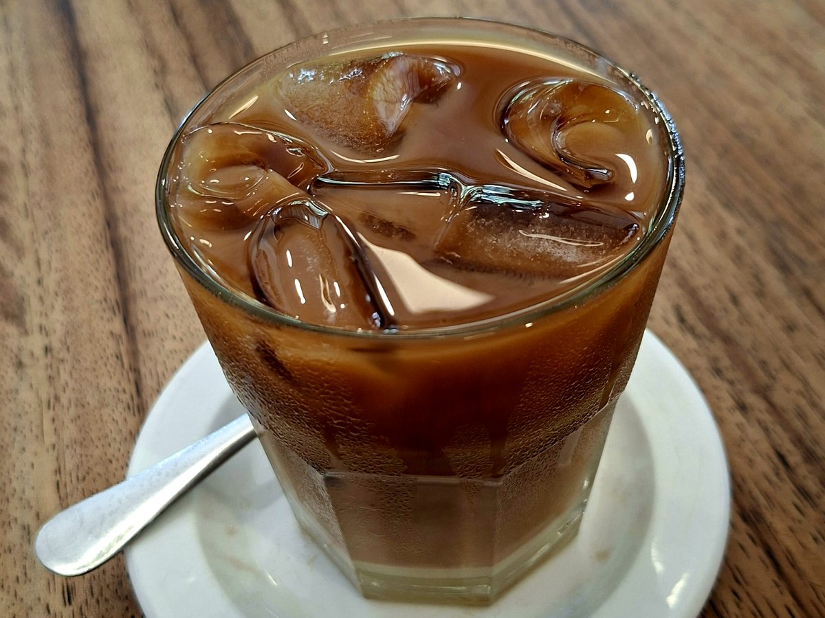 folkmourn's tweet photo. currently having a date with my coffee and a book myself in a cafe. thankfully it less crowded, might spend a whole day here. hope the world is kind to you today, peeps. 

nb; bukunya bentuk digital, gak bisa aku fotoin soalnya dia malu-malu. https://t.co/NwVBOCmYY8