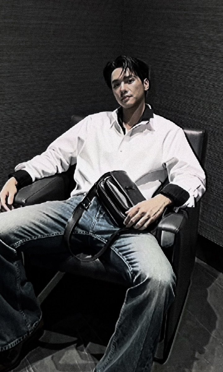 staywithharit's tweet photo. ตั้งแต่ไอเจอเก่งหฤษฎ์นะ ไอมองคนบนโลกนี้หล่อน้อยลง https://t.co/vdNm38kTNP