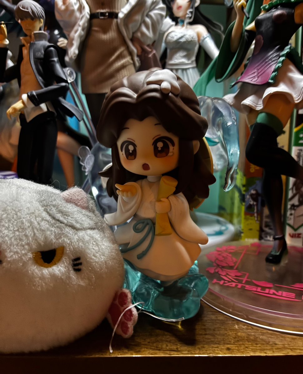 respondingfawn's tweet photo. added xie lian fig I got at animenyc to my shelf cute cute cute i love him https://t.co/MgeOFmRIlN